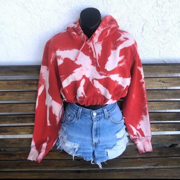 Nike Tops - Nike cropped hoodie